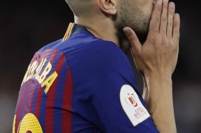 -赛后圣安东尼奥马刺更衣室发声——欧冠节点到来，压力陡增，赛季目标并未改变(圣安东尼奥马刺队更衣室名言)