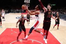多米娱乐-克里夫兰骑士迎NBA季后赛关键赛；国际比赛日遗憾出局；压力陡增；更衣室氛围转暖的简单介绍