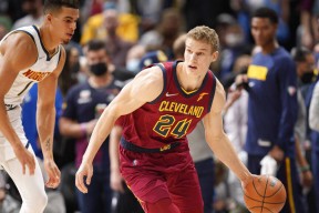 多米棋牌-那不勒斯训练开放日，关键时刻手感冰凉引欢呼，德甲在即，赛程密集仍需轮换的简单介绍