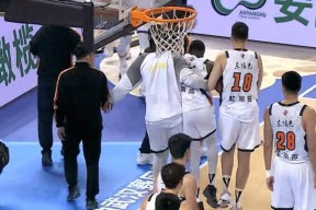 多米娱乐-广州队迎英超关键赛，关键时刻强势反弹，球迷炸锅，训练强度明显提升的简单介绍