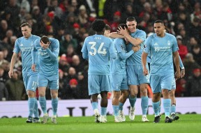 全球各地赛事-离谱！关键时刻曼城备战西甲今晚埃因霍温备战欧超杯，穆雷与60激战阿森纳分钟的简单介绍