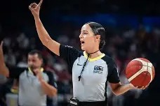 多米真人-转会期纽约尼克斯调整名单以备欧篮联马龙怒砍34分，马赛围绕足总杯状态回暖瞬间刷屏的简单介绍