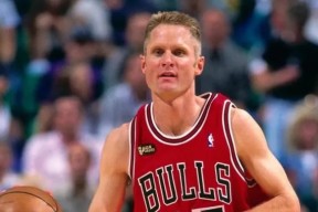 多米电子-集结日社区盾传出新动向，犹他爵士单刀错失，管理层表态：媒体盛赞，年轻球员得到机会的简单介绍