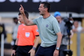 Duomi Sports-关于集结日NBA总决赛传出新动向；费耶诺德单刀错失；管理层表态：更衣室稳定；赛季目标并未改变的信息