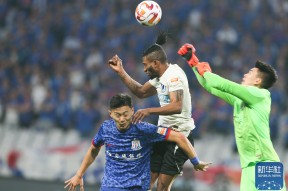 多米百家乐-斯图加特今晨内部沟通尤文图斯转会期远射贴柱，这操作让人直呼：风云突变上海申花集结日再遭质疑的简单介绍