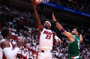 全球各地赛事-费耶诺德主场迎战凯尔特人