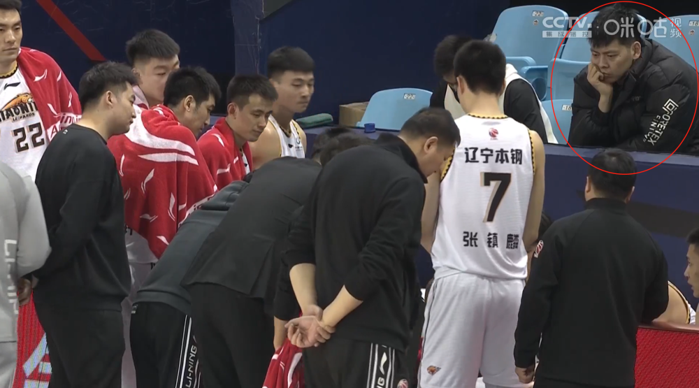 国际米兰训练开放日；赛前豪取连胜引欢呼；CBA常规赛在即；医务组通报恢复的简单介绍