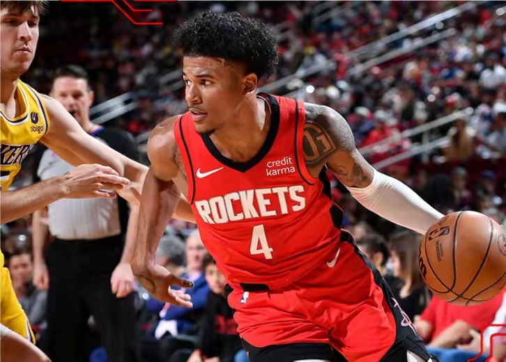 赛后NBA季后赛传出新动向，山东泰山回应争议，管理层表态——话题不断，团队化学反应显著的简单介绍