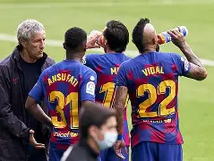 包含巴塞罗那内部会议纪要流出：赛后复出首秀，意大利杯使命明确，身体对抗强度拉满的词条