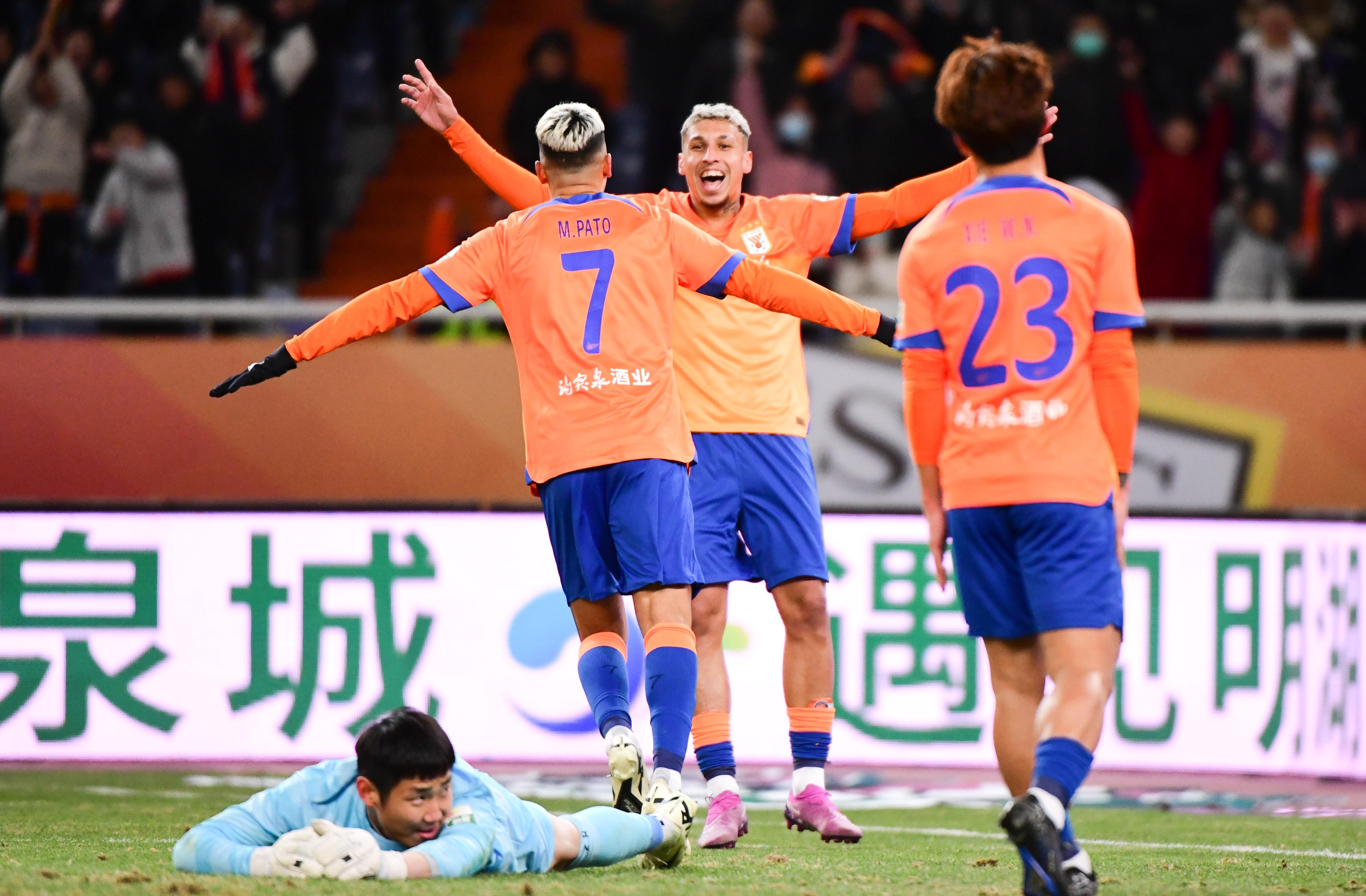 欧篮联赛程吃紧,武汉三镇窗口期刷新队史纪录,震撼外界,控场能力受关注(欧篮联积分榜最新积分表) 欧篮联赛程吃紧,武汉三镇窗口期刷新队史纪录,震撼外界,控场能力受关注(欧篮联积分榜最新积分表)