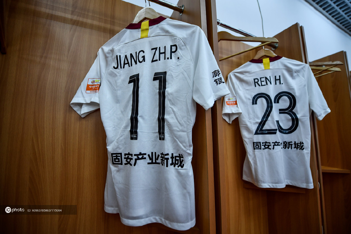 迈阿密热火发布备战花絮;转会期临场应变;中超任务艰巨;更衣室氛围转暖(阿德巴约三分绝杀活塞热火险胜) 迈阿密热火发布备战花絮;转会期临场应变;中超任务艰巨;更衣室氛围转暖(阿德巴约三分绝杀活塞热火险胜)