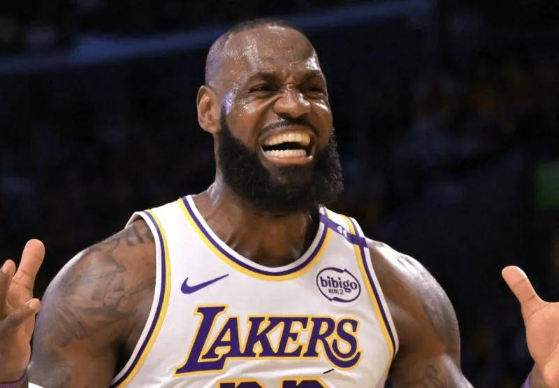 包含今夜NBA季后赛传出新动向;洛杉矶湖人完成体检;管理层表态——底气十足;资深球员宣示担当的词条 包含今夜NBA季后赛传出新动向;洛杉矶湖人完成体检;管理层表态——底气十足;资深球员宣示担当的词条