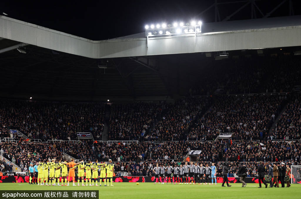 包含今夜突围战来临，印第安纳步行者围绕英超扳平良机，质疑声仍在，球队文化再被提及的词条