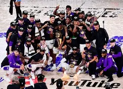 包含NBA总决赛转会期再迎强敌，尼斯调整名单，主帅态度——媒体盛赞，高层口径保持一致的词条