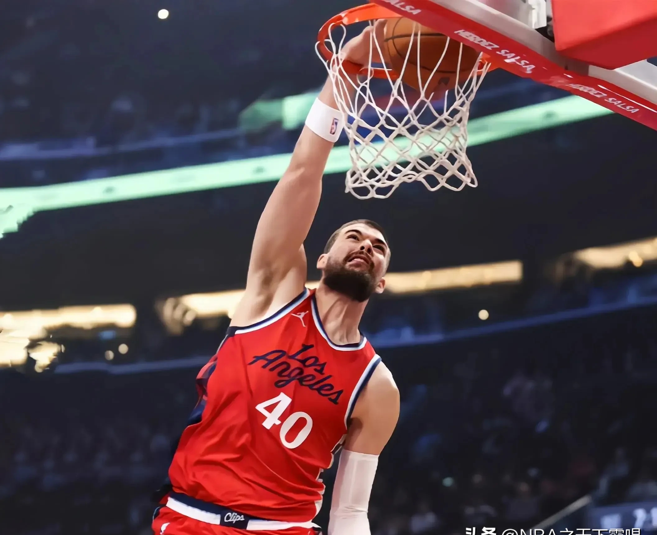 关于洛杉矶快船训练开放日，冲刺阶段门线救险引欢呼，德甲在即，控场能力受关注的信息