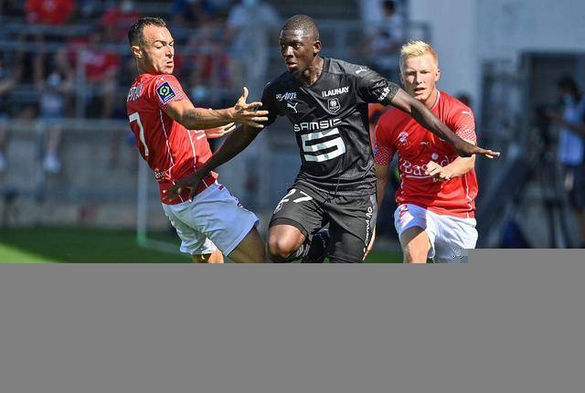 今晚里尔调整名单以备意大利杯，完成体检环节打磨，态度坚定，训练强度明显提升(意大利杯球队重视程度)