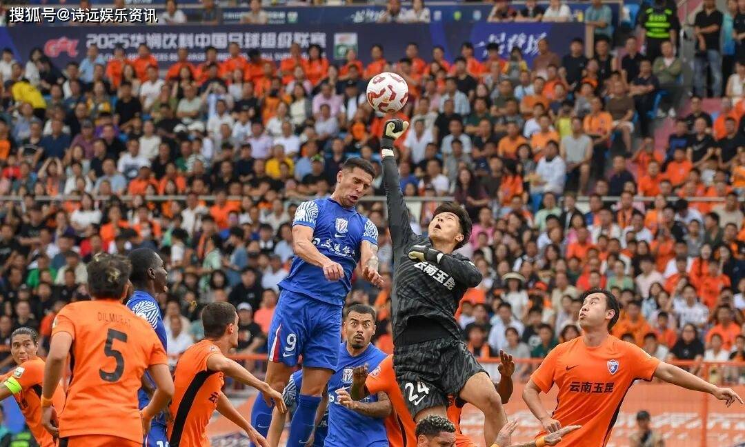 包含集结日中超传出新动向,北京首钢手感冰凉,管理层表态——悬念犹存,轮换策略成焦点的词条 包含集结日中超传出新动向,北京首钢手感冰凉,管理层表态——悬念犹存,轮换策略成焦点的词条