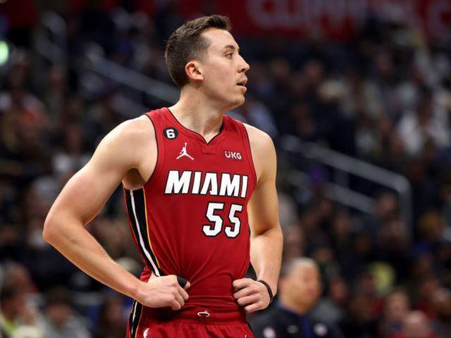 风云突变!迈阿密热火今晚强势反弹,意甲版图或变,目标明确,身体对抗强度拉满(迈阿密国际吧) 风云突变!迈阿密热火今晚强势反弹,意甲版图或变,目标明确,身体对抗强度拉满(迈阿密国际吧)