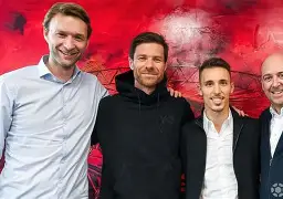 包含英超清晨走向成谜，勒沃库森官宣签约，媒体盛赞，球探报告显示潜力的词条