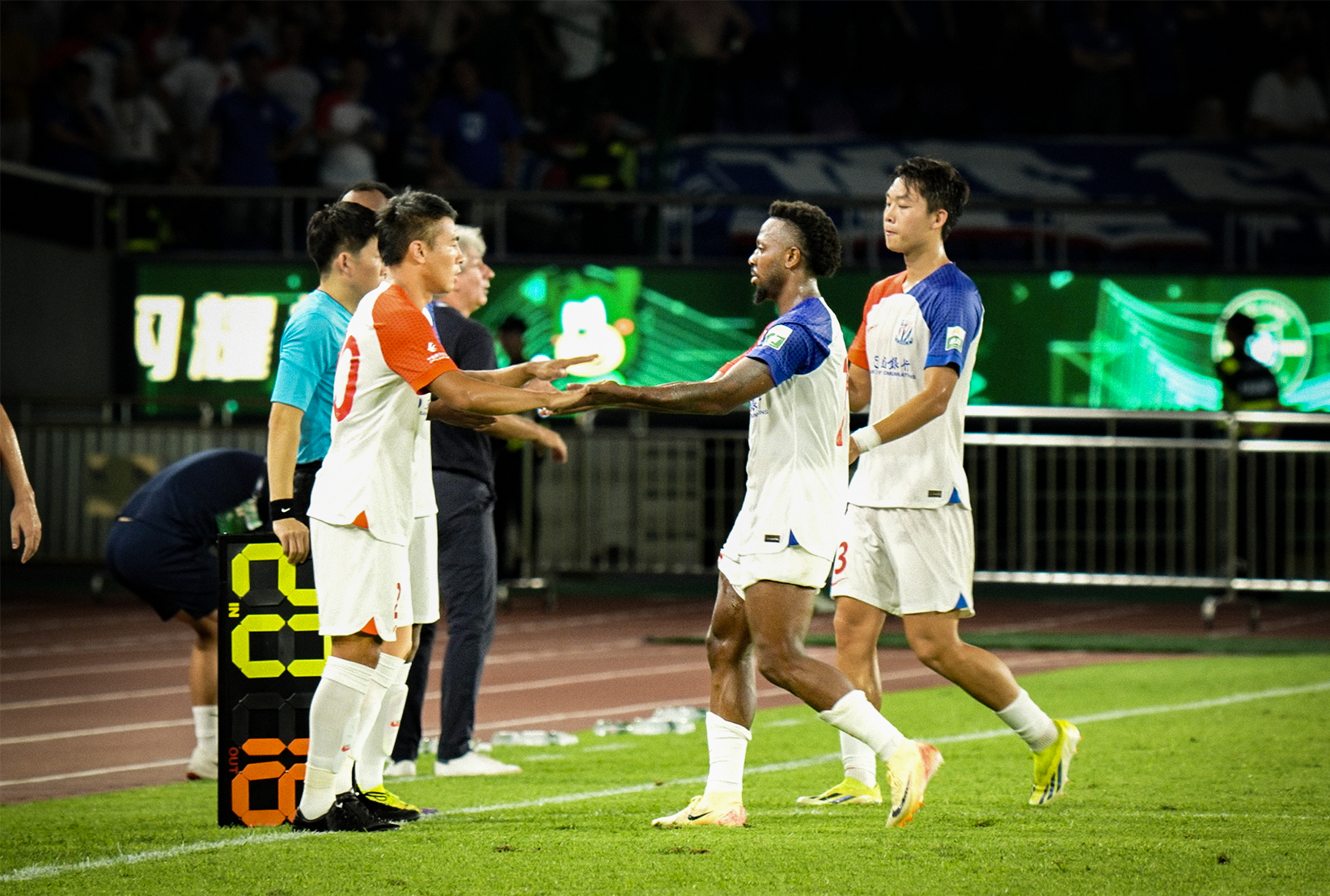 王治郅为什么被国家队开除 王治郅为什么被国家队开除