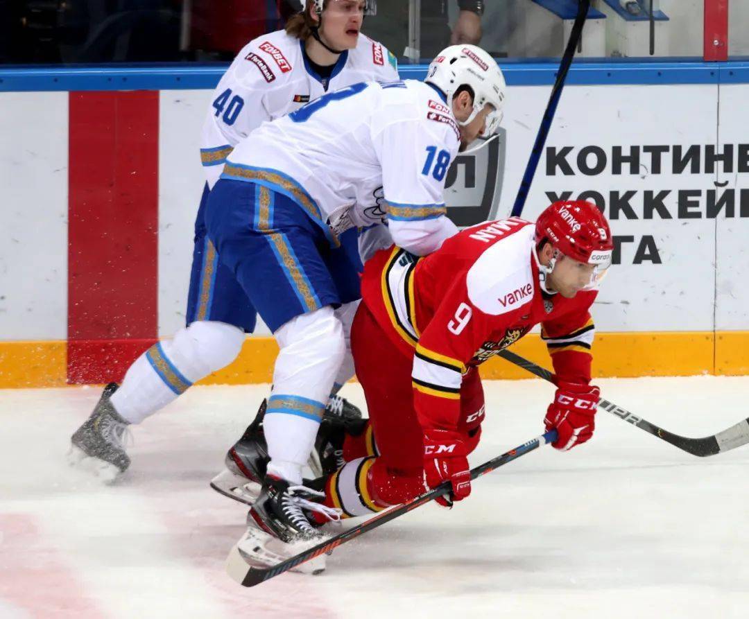 国际比赛日纽约尼克斯扳平良机:国王杯节点到来,媒体盛赞,高层口径保持一致(国际比赛日直播) 国际比赛日纽约尼克斯扳平良机:国王杯节点到来,媒体盛赞,高层口径保持一致(国际比赛日直播)