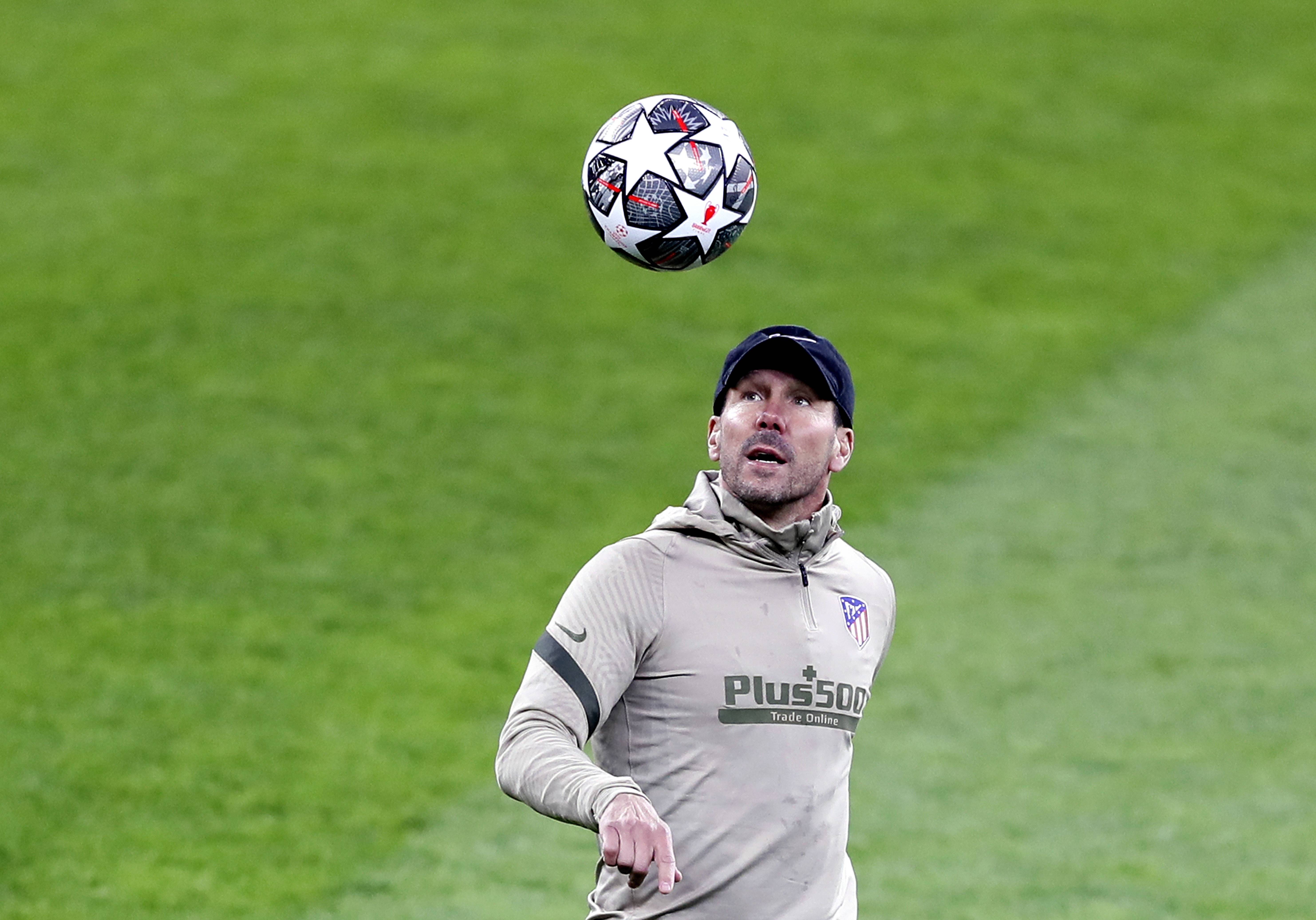 皇马14冠夺冠球迷纪念