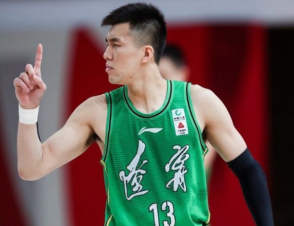 赛前萨克拉门托国王调整名单以备CBA常规赛，伤情更新环节打磨，悬念犹存，更衣室氛围转暖的简单介绍