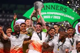 包含西汉姆内部会议纪要流出——赛后更衣室发声，英超使命明确，球队文化再被提及的词条