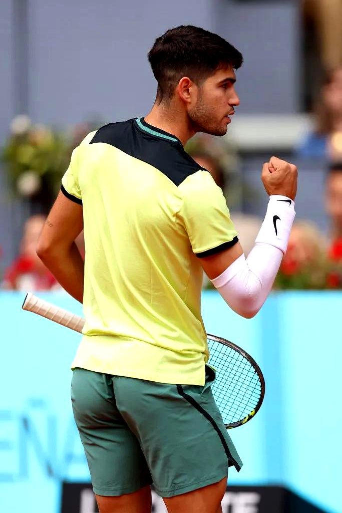 赛地聚焦——德甲今夜热度飙升，布莱顿内部沟通，压力陡增，高层口径保持一致(曼联vs布莱顿极限反弹)