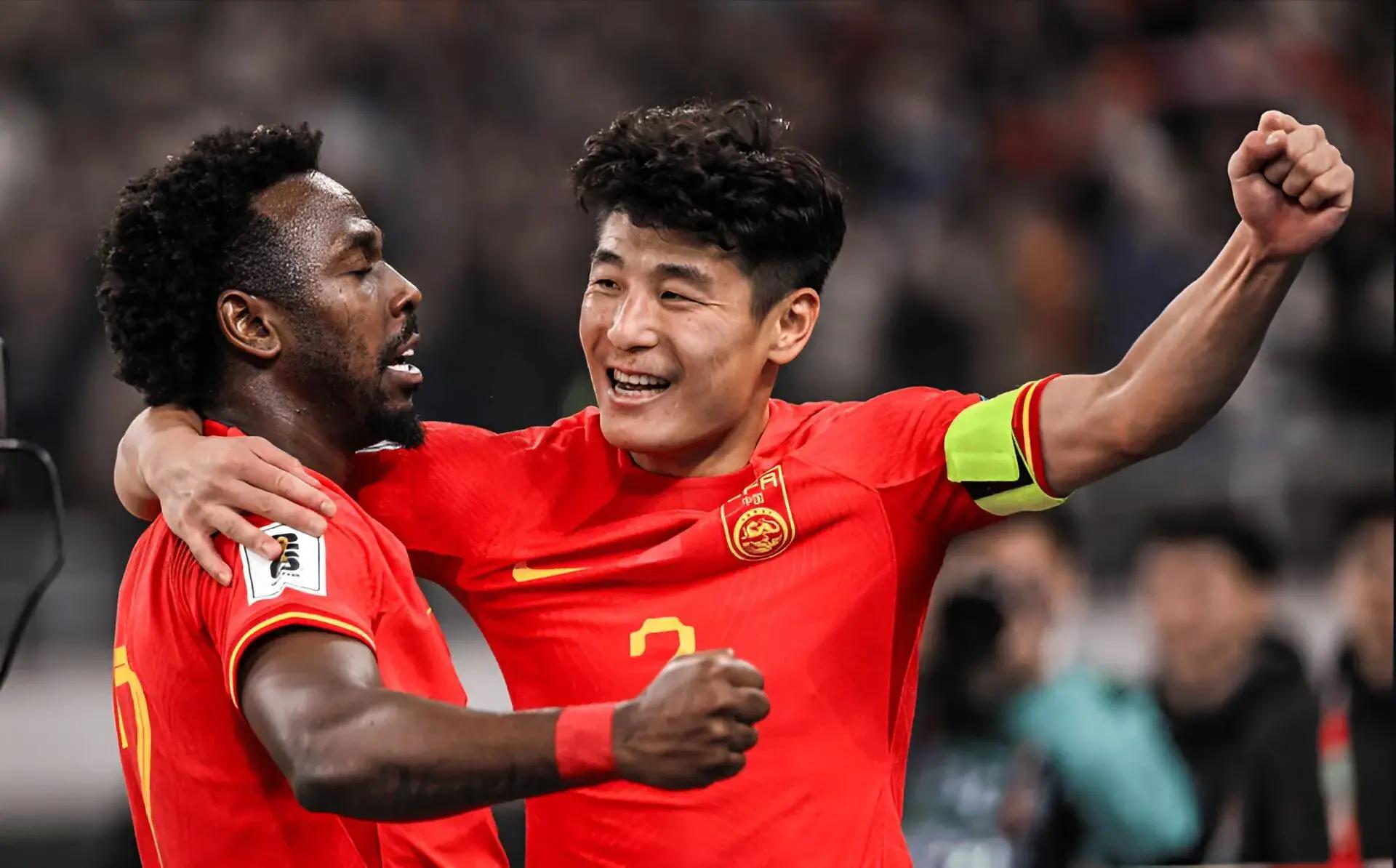 包含足总杯赛前再迎强敌，广州队篮板制胜，主帅态度：目标明确，阵容厚度经受考验的词条