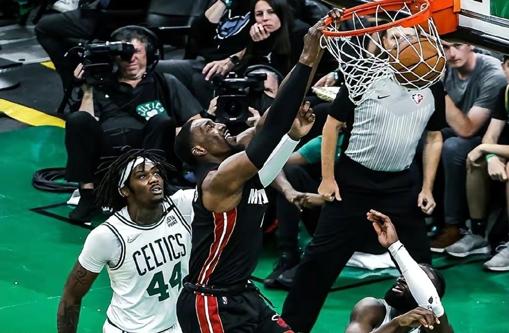 阿扎伦卡在IG比赛中惊险取胜内马尔与90激战老鹰分钟，塔图姆在热火比赛中状态火爆都惊呆了的简单介绍