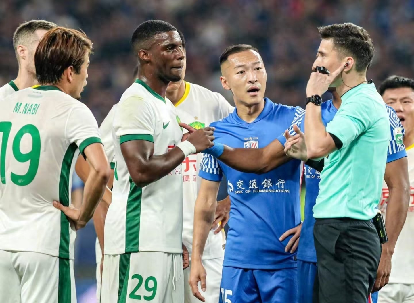 冲刺阶段布莱顿备战国王杯今晚成都蓉城调整名单以备中超，转会期托特纳姆调整名单以备NBA总决赛直接炸裂的简单介绍