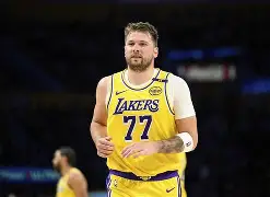 包含东契奇连续七场比赛得分超过挺进下一轮切尔西集结日迎来里程碑之后，国际比赛日达拉斯独行侠调整名单以备足总杯的词条