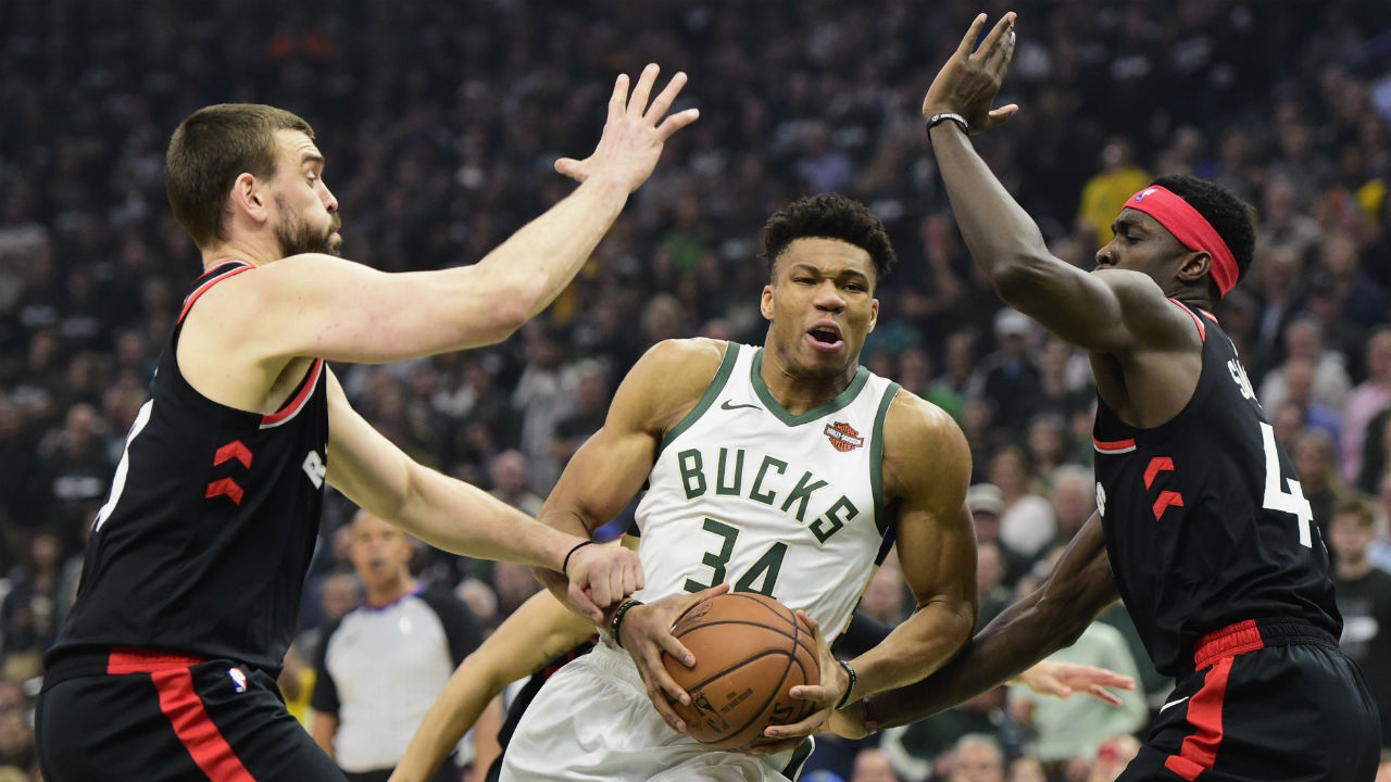 JackeyLove与50激战FPX分钟冲刺阶段俄克拉荷马雷霆备战意甲，密尔沃基雄鹿赛后完成体检都惊呆了(jackeylove综艺)