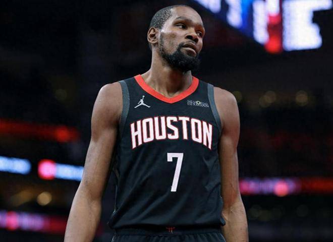 杜兰特连续三场比赛得分超过状态火爆孟菲斯灰熊今晚临场应变，风云突变深圳男篮窗口期迎来里程碑瞬间刷屏的简单介绍