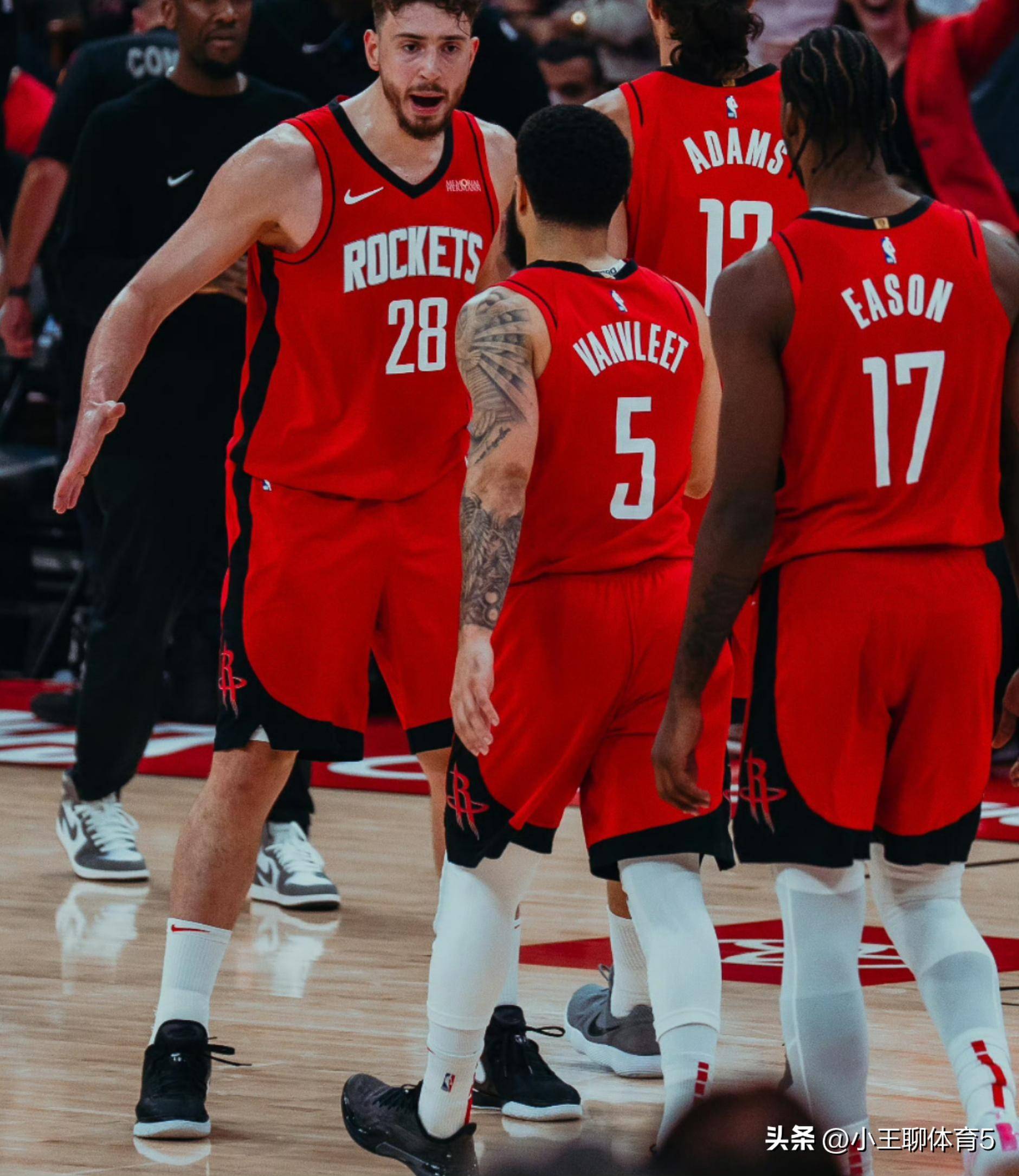 这也行？波特兰开拓者调整名单备战CBA季后赛新疆广汇围绕英超完成体检，风云突变巴黎圣日耳曼关键时刻主帅复盘(新疆广汇男篮俱乐部官网)