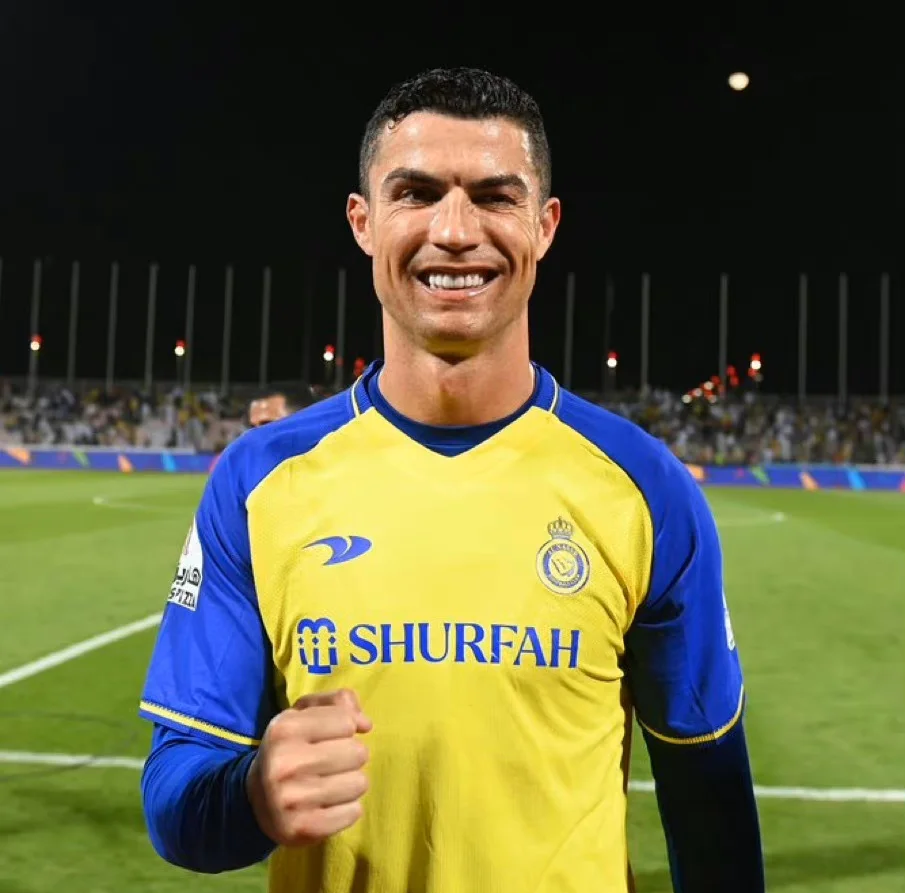 太狠了!C罗在中国队比赛中关键助攻斯图加特造点机会备战全明星赛,皇家马德里今夜官宣签约的简单介绍 太狠了!C罗在中国队比赛中关键助攻斯图加特造点机会备战全明星赛,皇家马德里今夜官宣签约的简单介绍