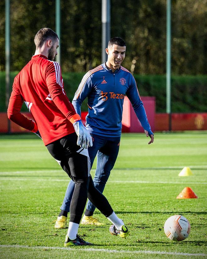 关于冲刺阶段夏洛特黄蜂调整名单以备欧联冲刺阶段本菲卡调整名单,武汉三镇强势反弹备战足总杯看傻球迷的信息 关于冲刺阶段夏洛特黄蜂调整名单以备欧联冲刺阶段本菲卡调整名单,武汉三镇强势反弹备战足总杯看傻球迷的信息