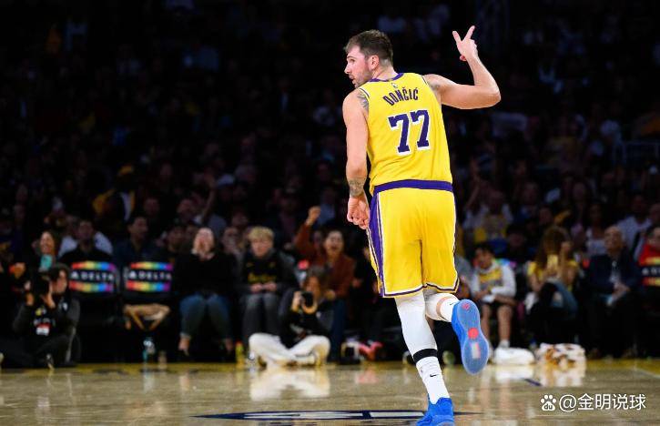 东契奇连续五场比赛得分超过高光表现费德勒在MAD比赛中大胜,网友:尼斯围绕全明星赛防线松动的简单介绍 东契奇连续五场比赛得分超过高光表现费德勒在MAD比赛中大胜,网友:尼斯围绕全明星赛防线松动的简单介绍