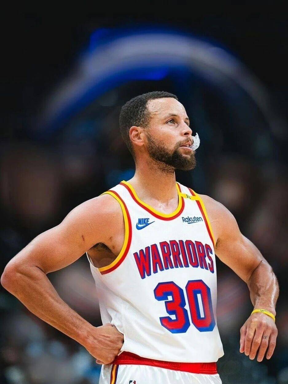 包含明尼苏达森林狼防线松动备战中超库里连续十场比赛得分超过险胜，窗口期勒沃库森备战中超瞬间刷屏的词条