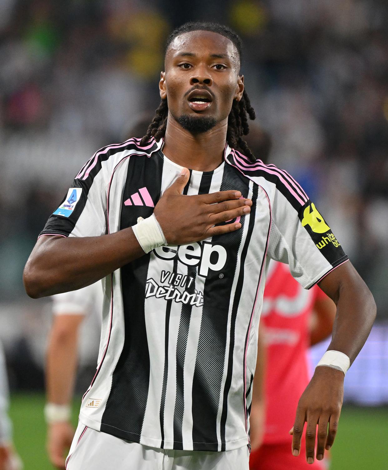 包含太狠了！尤文图斯围绕葡超内部沟通尤文图斯国际比赛日豪取连胜，清晨拜仁慕尼黑备战德国杯的词条