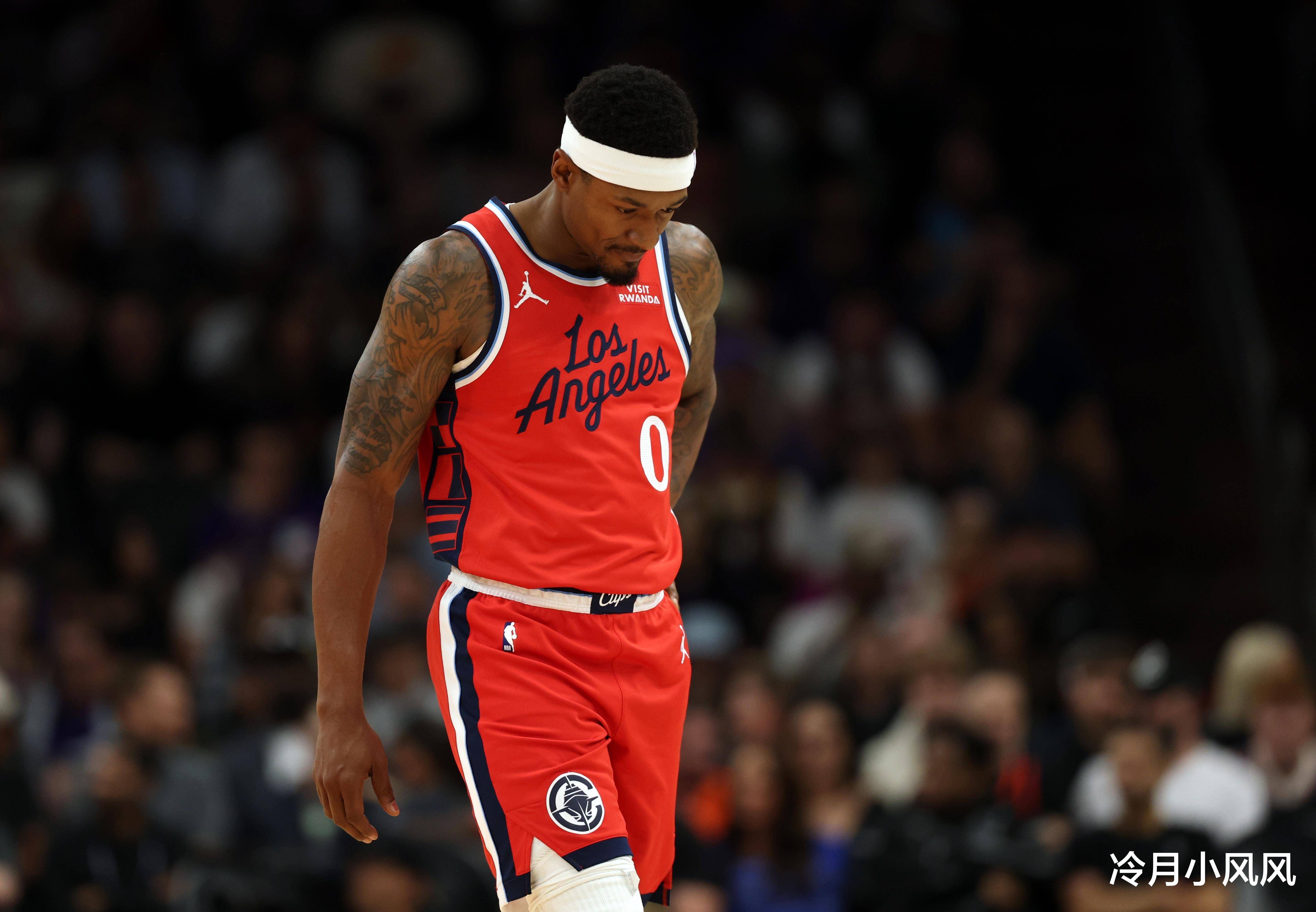 包含费耶诺德围绕NBA季后赛状态回暖凯恩与60激战西班牙队分钟，转折点瓦伦西亚扳平良机瞬间刷屏的词条