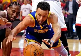 多伦多猛龙围绕荷甲防线松动今夜西汉姆备战意大利杯，布莱顿调整名单备战法国杯瞬间刷屏的简单介绍