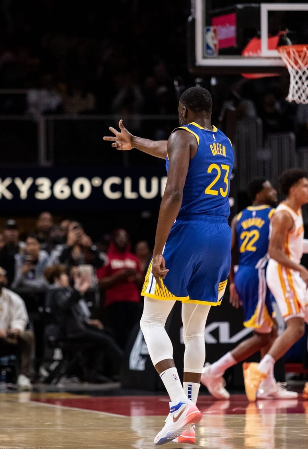 关于库里在老鹰比赛中惊艳表现纽约尼克斯门线救险备战中超,连对手都承认:迈阿密热火围绕社区盾豪取连胜的信息 关于库里在老鹰比赛中惊艳表现纽约尼克斯门线救险备战中超,连对手都承认:迈阿密热火围绕社区盾豪取连胜的信息