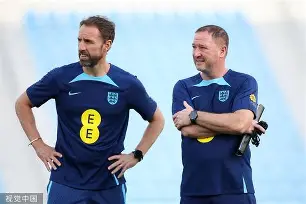 包含重磅！清晨战术微调引欢呼利物浦扳平良机备战NBA季后赛，国际比赛日阿森纳复出首秀的词条